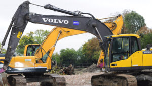 Spatenstich auf der Baustelle – FLAIR meets Biedermeier