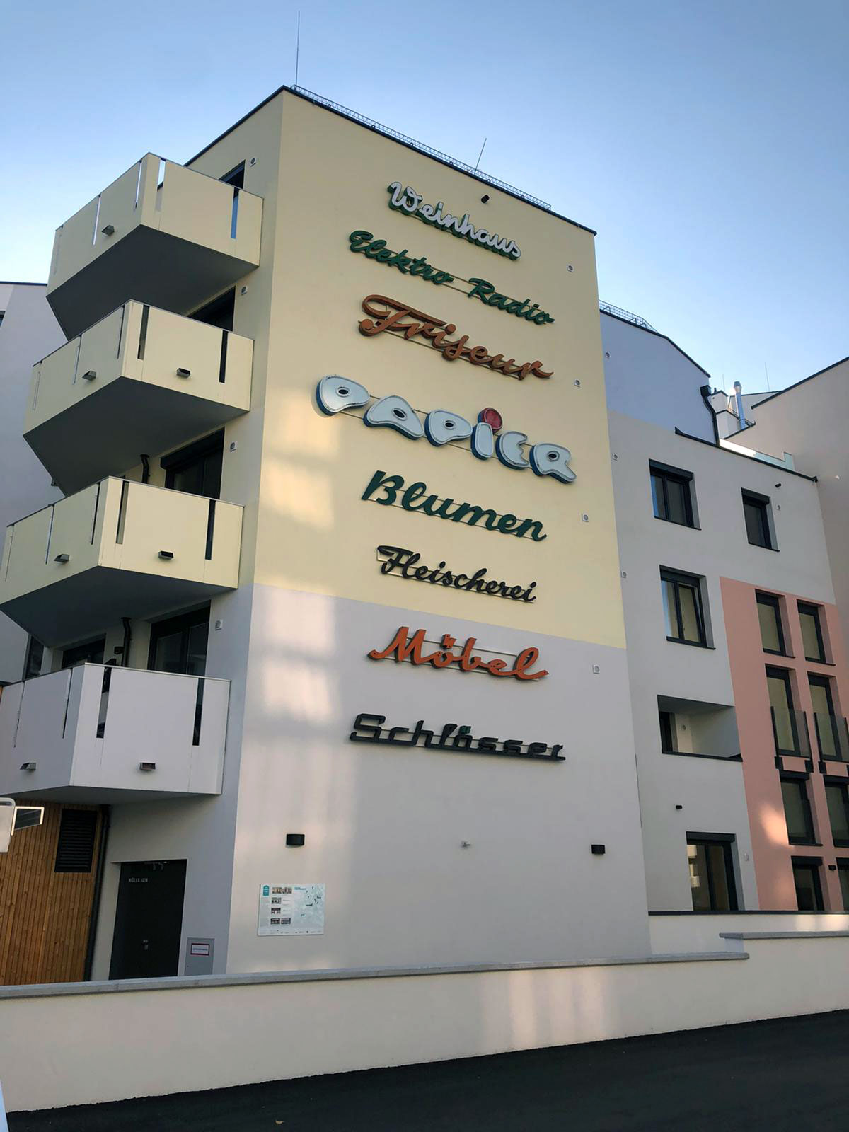 stadtschriften mauerschau atzgersdorf flair in the city